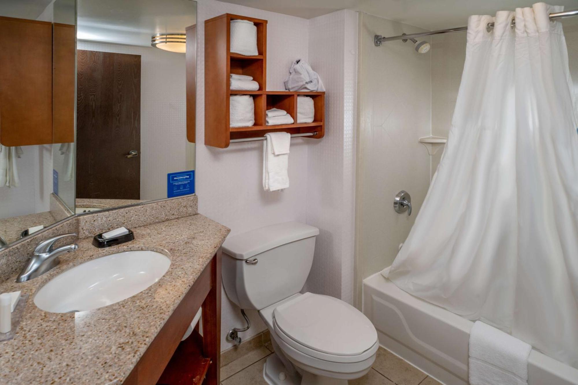Hampton Inn Charleston Downtown Экстерьер фото