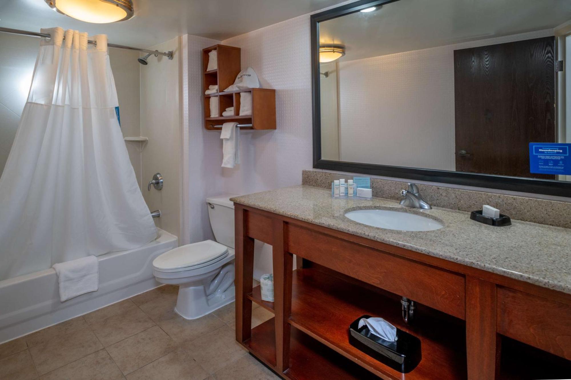Hampton Inn Charleston Downtown Экстерьер фото